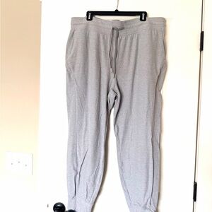 Lululemon Ready to Rulu high rise jogger full length in color heathered raceway